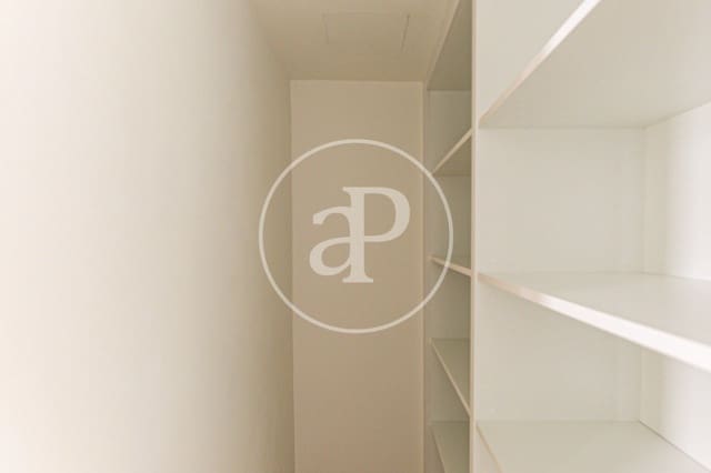 2 slaapkamer Appartement te huur in La Llotja - Born, Palma de Mallorca - € 4.000 (Ref: 8726612)