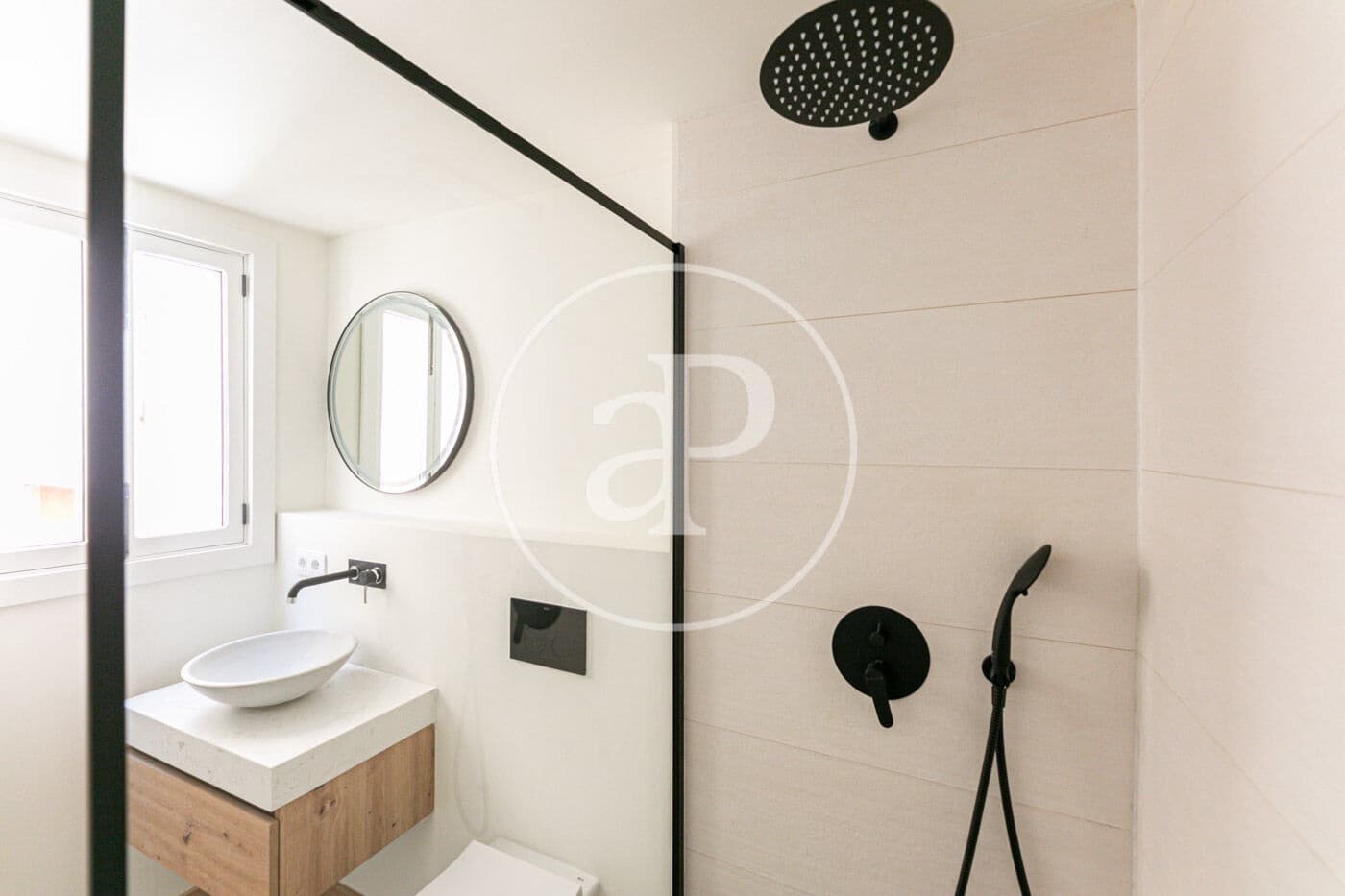 2 slaapkamer Appartement te huur in Palma de Mallorca - € 4.000 (Ref: 8726612)