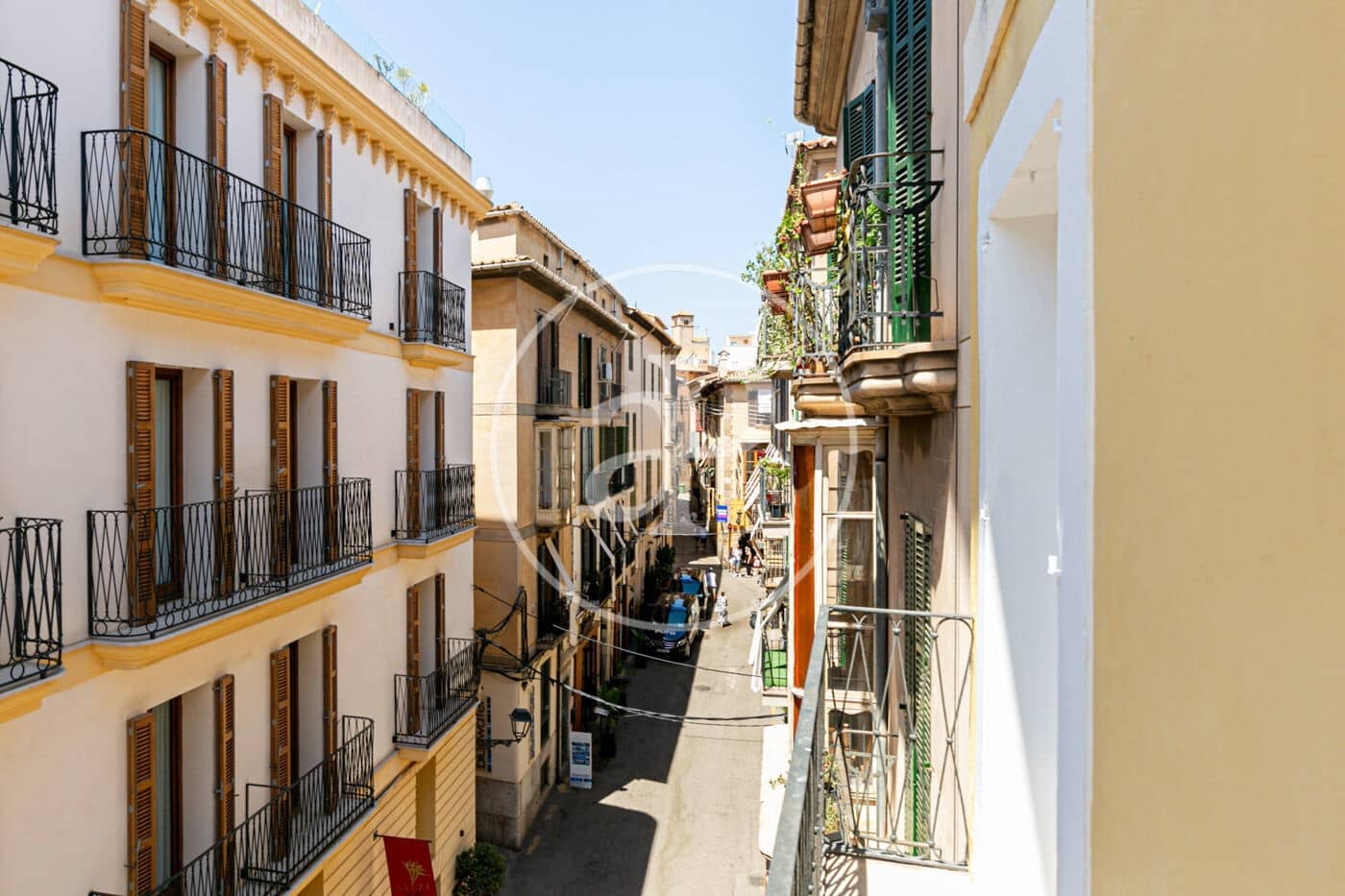 2 slaapkamer Appartement te huur in Palma de Mallorca - € 4.000 (Ref: 8726612)