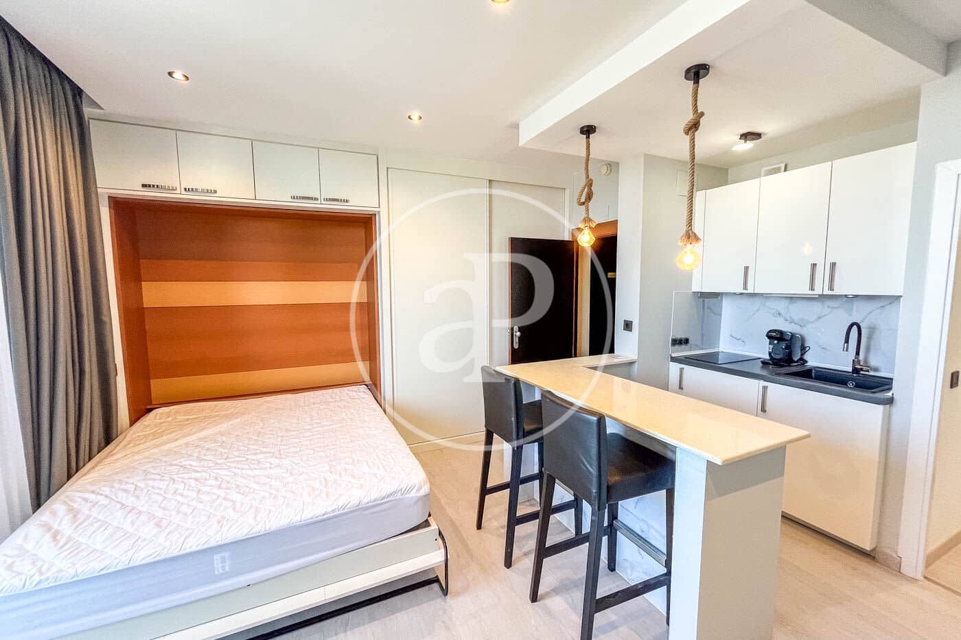 Appartement à louer à Magalluf avec piscine - 1 275 € (Ref: 8726616)