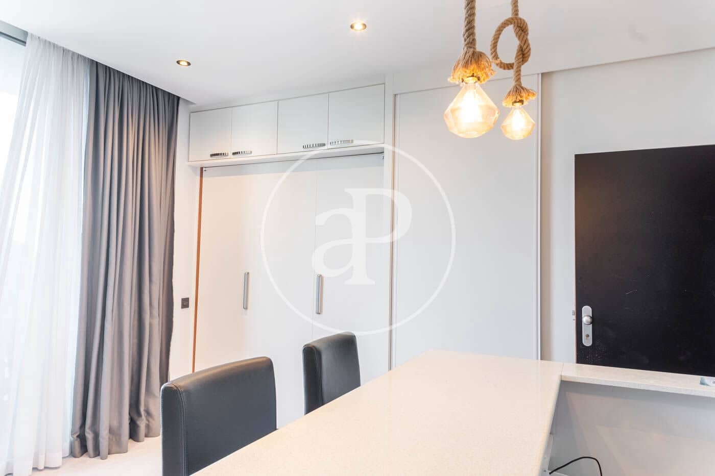 Appartement à louer à Magalluf avec piscine - 1 275 € (Ref: 8726616)