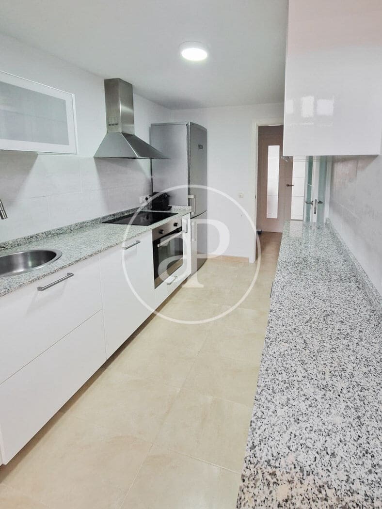 3 soverom Leilighet til leie i Portocristo / Port de Manacor med svømmebasseng - € 2 500 (Ref: 8726624)