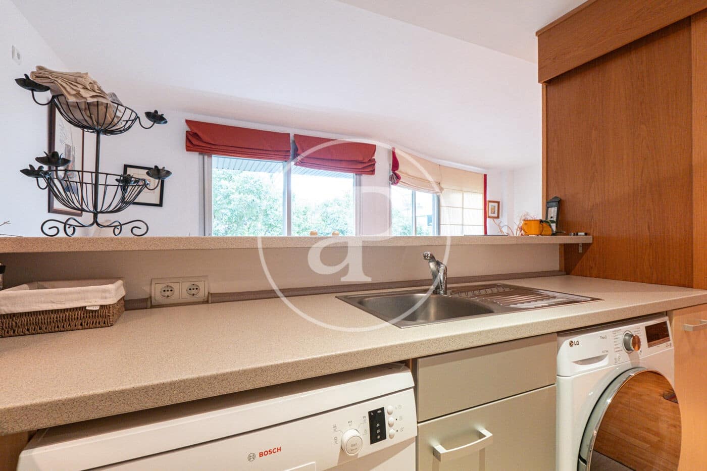 Apartamento de 2 habitaciones en Palma de Mallorca en alquiler con piscina - 1.800 € (Ref: 8726633)