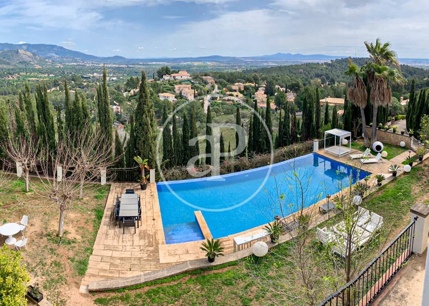 7 soveværelse Villa til leje i Esporles med swimmingpool - € 15.000 (Ref: 8726663)