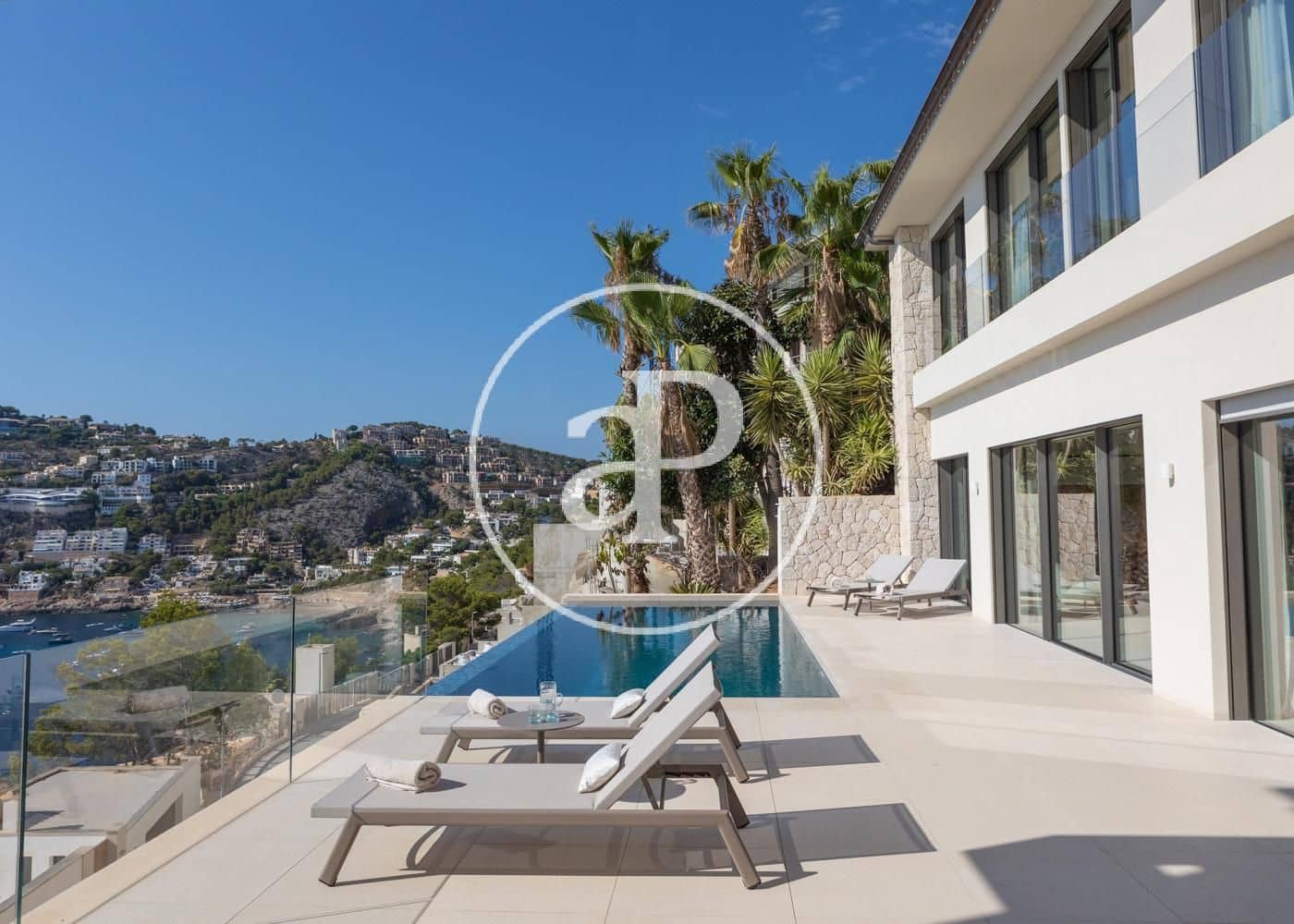 5 soveværelse Villa til salg i Puerto de Andratx med swimmingpool - € 12.900.000 (Ref: 8728725)