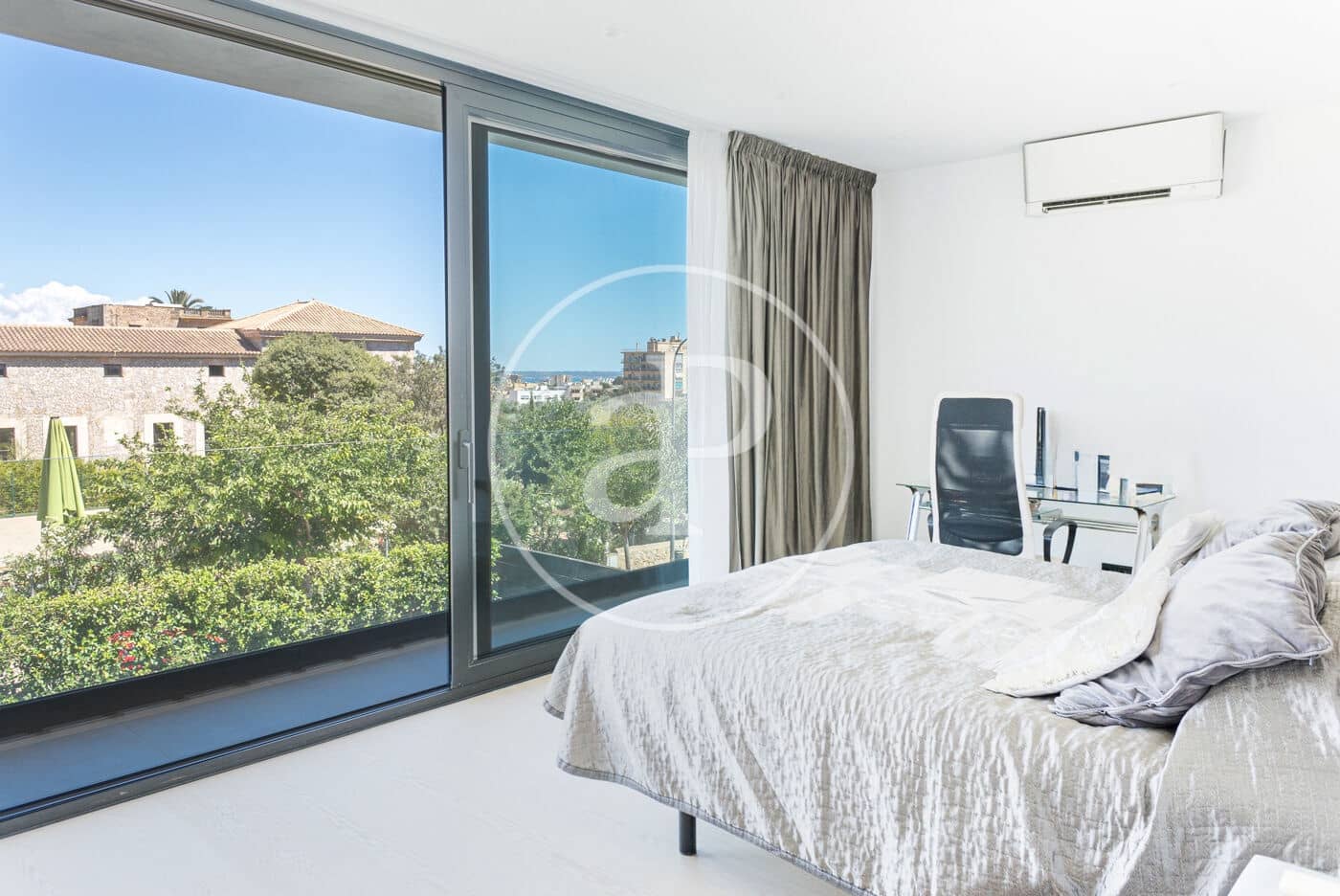 5 soveværelse Villa til salg i Palma de Mallorca med swimmingpool garage - € 2.180.000 (Ref: 8757047)