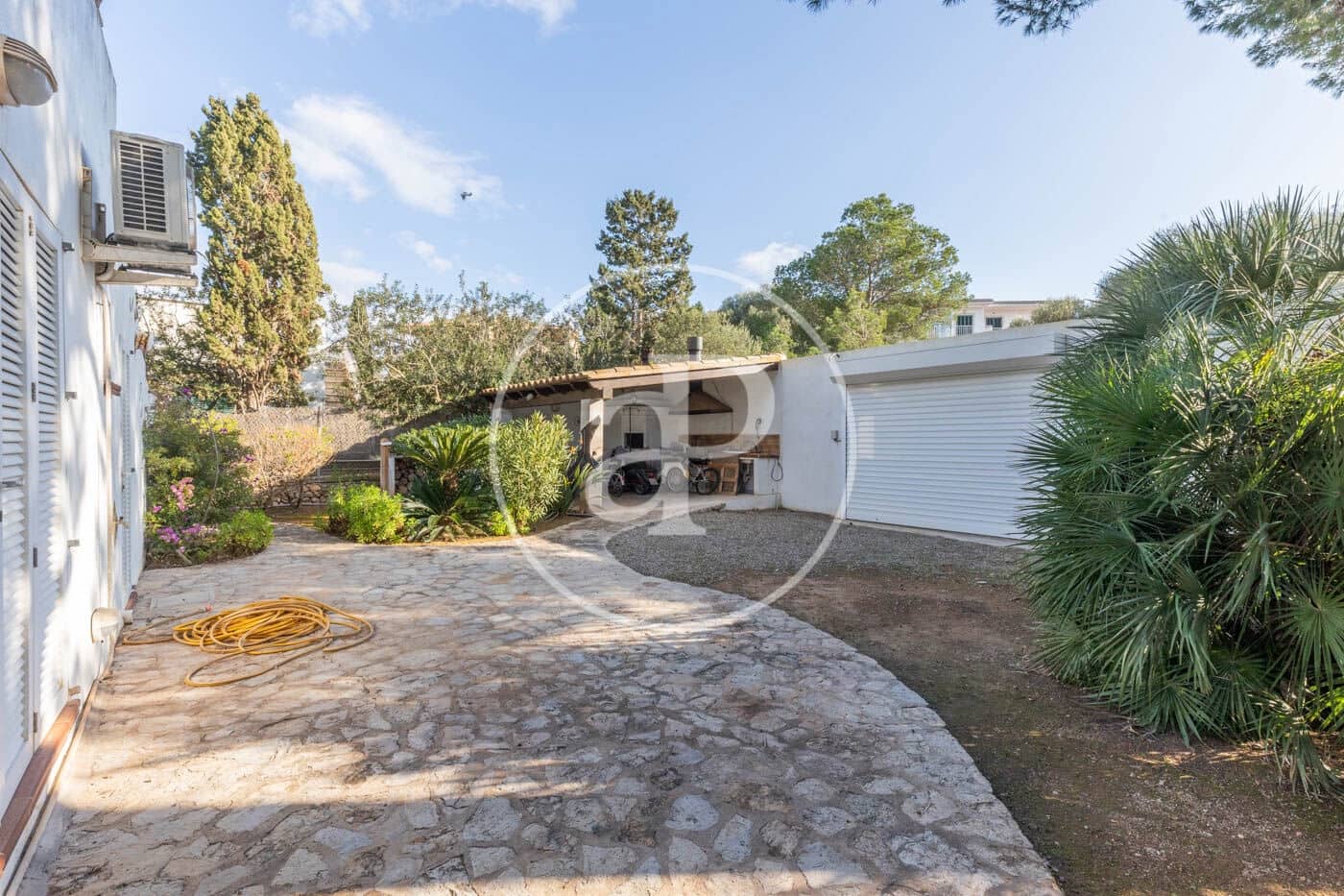 5 bedroom Villa for sale in Portocolom with pool - € 1,950,000 (Ref: 8802106)