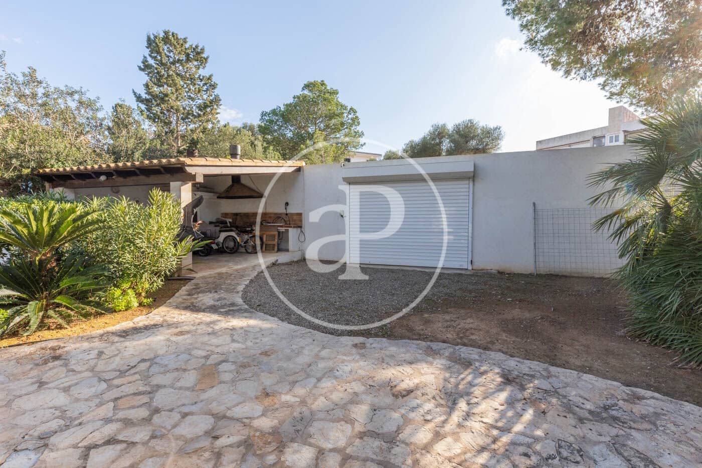 5 bedroom Villa for sale in Portocolom with pool - € 1,950,000 (Ref: 8802106)