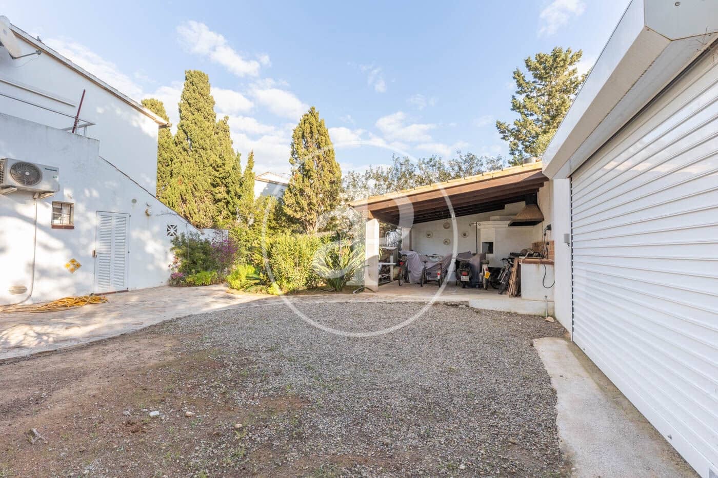 5 bedroom Villa for sale in Portocolom with pool - € 1,950,000 (Ref: 8802106)