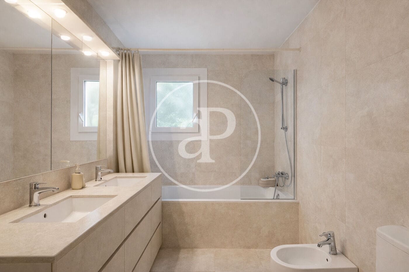 5 makuuhuone Huvila myytävänä paikassa Portocolom mukana uima-altaan - 1 950 000 € (Ref: 8802106)