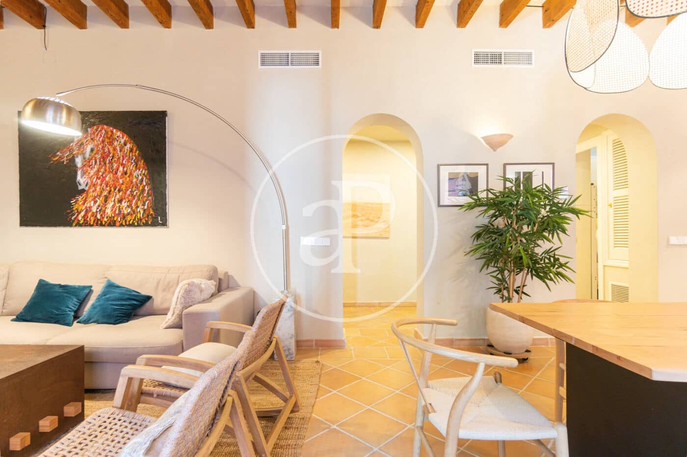 2 bedroom Apartment for rent in Palma de Mallorca - € 2,400 (Ref: 8802107)