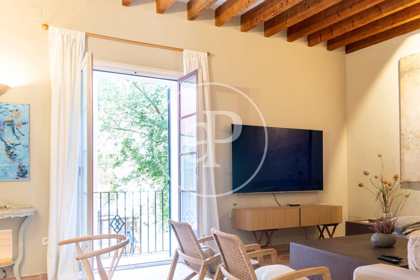 2 bedroom Apartment for rent in Palma de Mallorca - € 2,400 (Ref: 8802107)