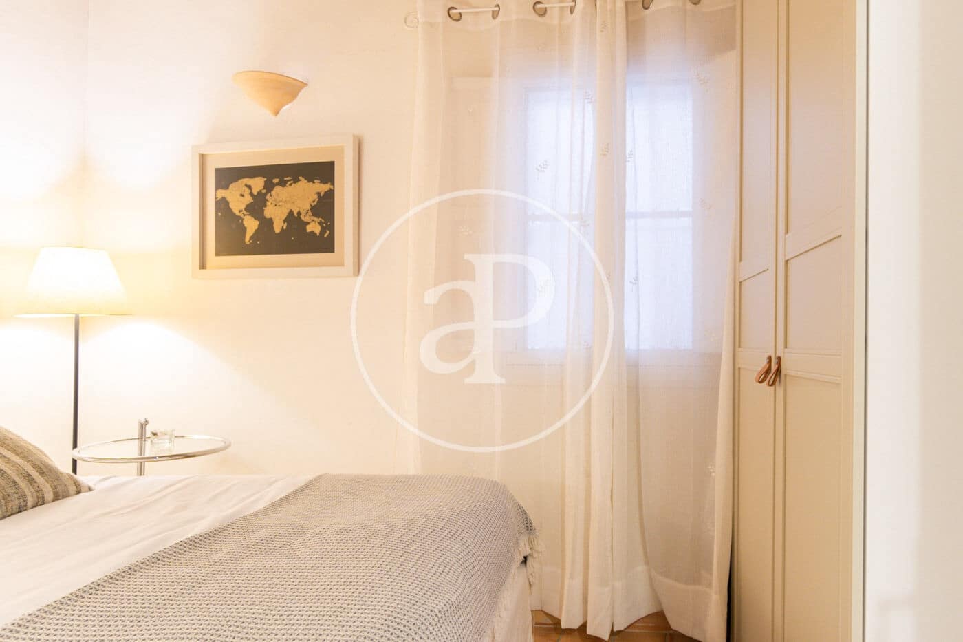 2 bedroom Apartment for rent in Palma de Mallorca - € 2,400 (Ref: 8802107)