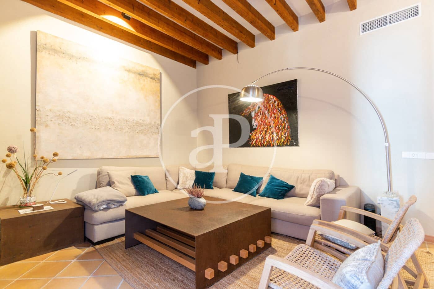 2 bedroom Apartment for rent in Palma de Mallorca - € 2,400 (Ref: 8802107)