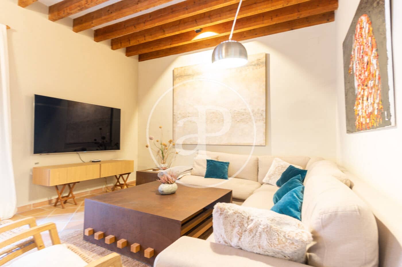 2 bedroom Apartment for rent in Palma de Mallorca - € 2,400 (Ref: 8802107)