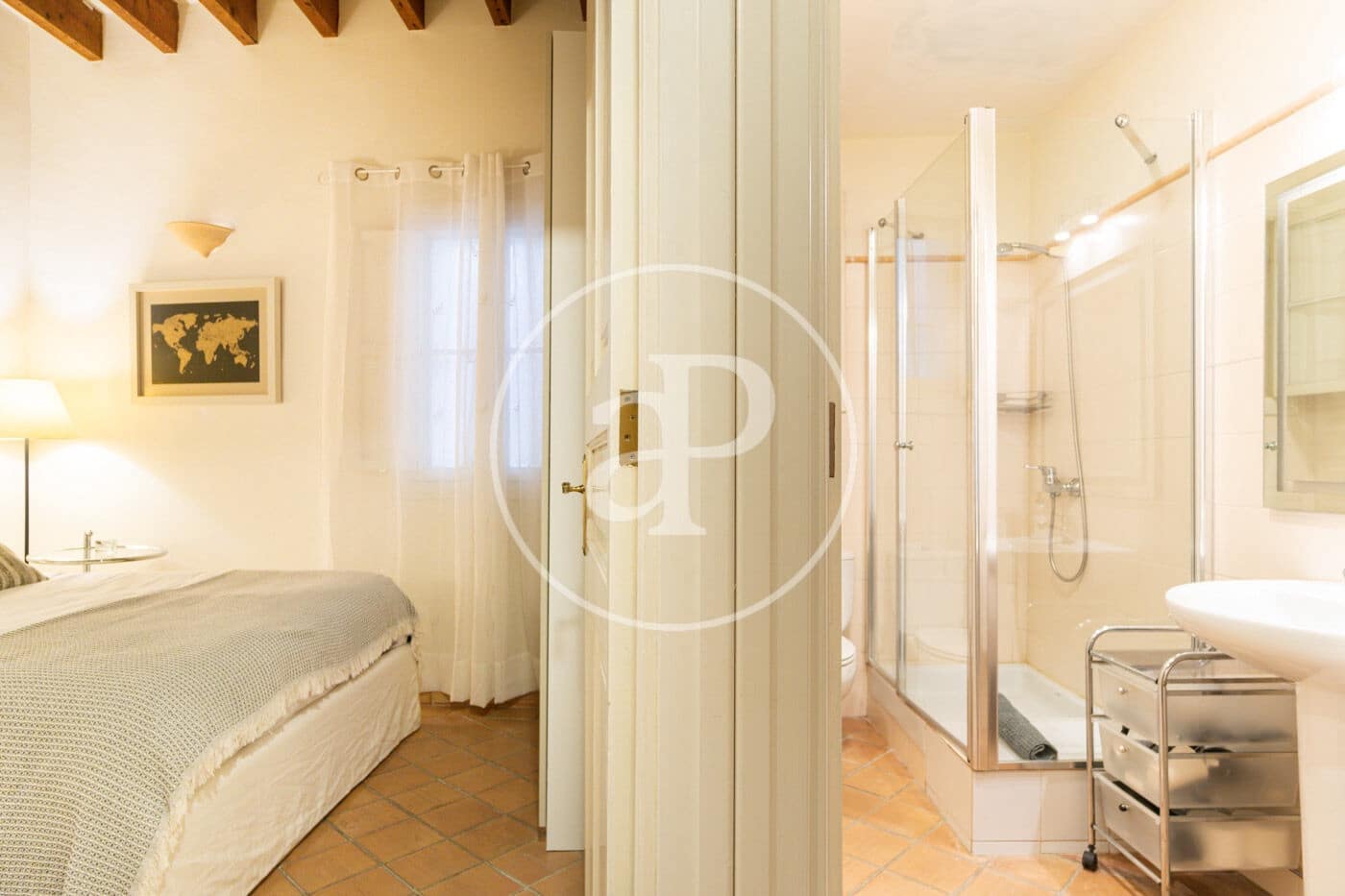 2 bedroom Apartment for rent in Palma de Mallorca - € 2,400 (Ref: 8802107)