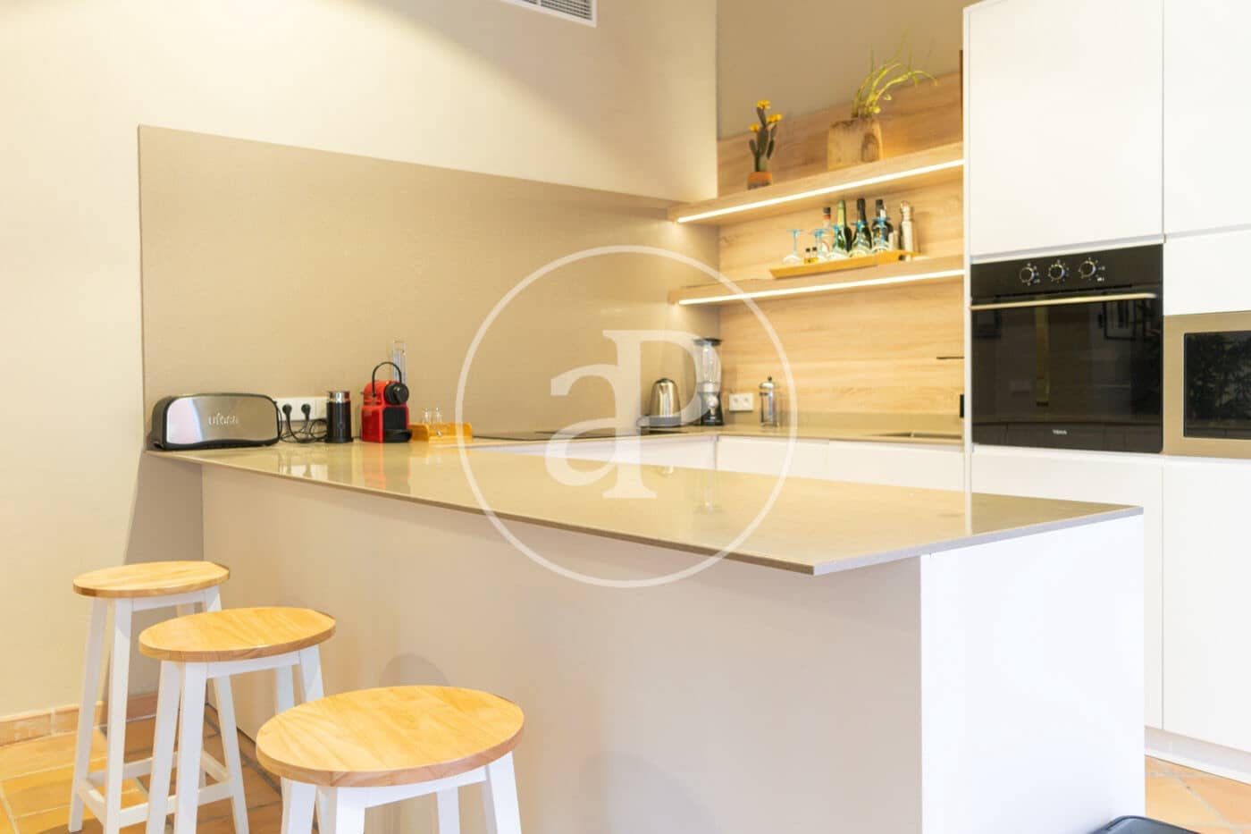 2 bedroom Apartment for rent in Palma de Mallorca - € 2,400 (Ref: 8802107)