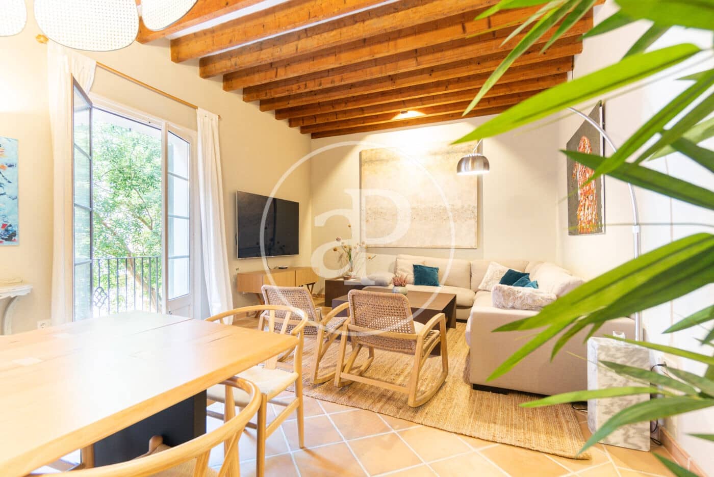 2 bedroom Apartment for rent in Palma de Mallorca - € 2,400 (Ref: 8802107)