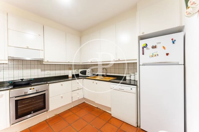 4 soveværelse Villa til salg i Lloseta med swimmingpool - € 780.000 (Ref: 8822400)