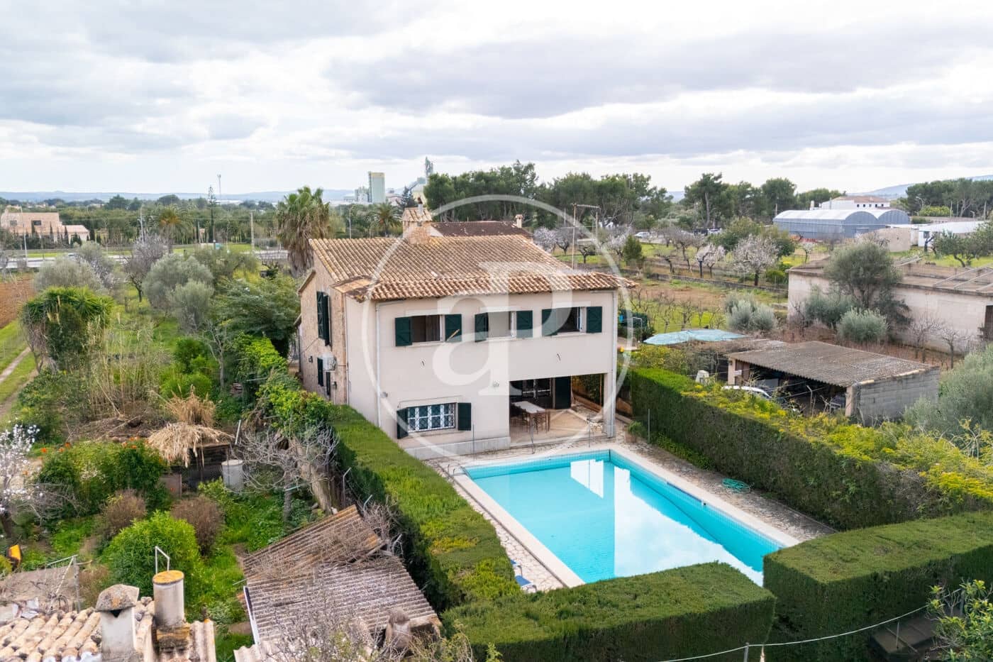 4 soveværelse Villa til salg i Lloseta med swimmingpool - € 780.000 (Ref: 8822400)