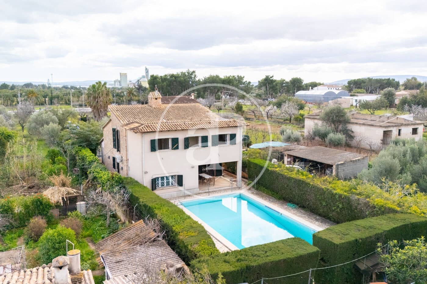 4 soveværelse Villa til salg i Lloseta med swimmingpool - € 780.000 (Ref: 8822400)