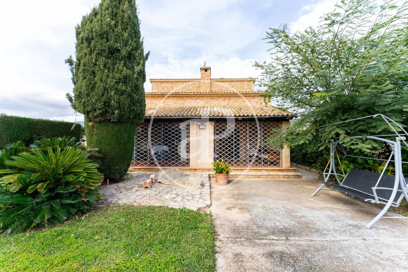 4 soveværelse Villa til salg i Lloseta med swimmingpool - € 780.000 (Ref: 8822400)