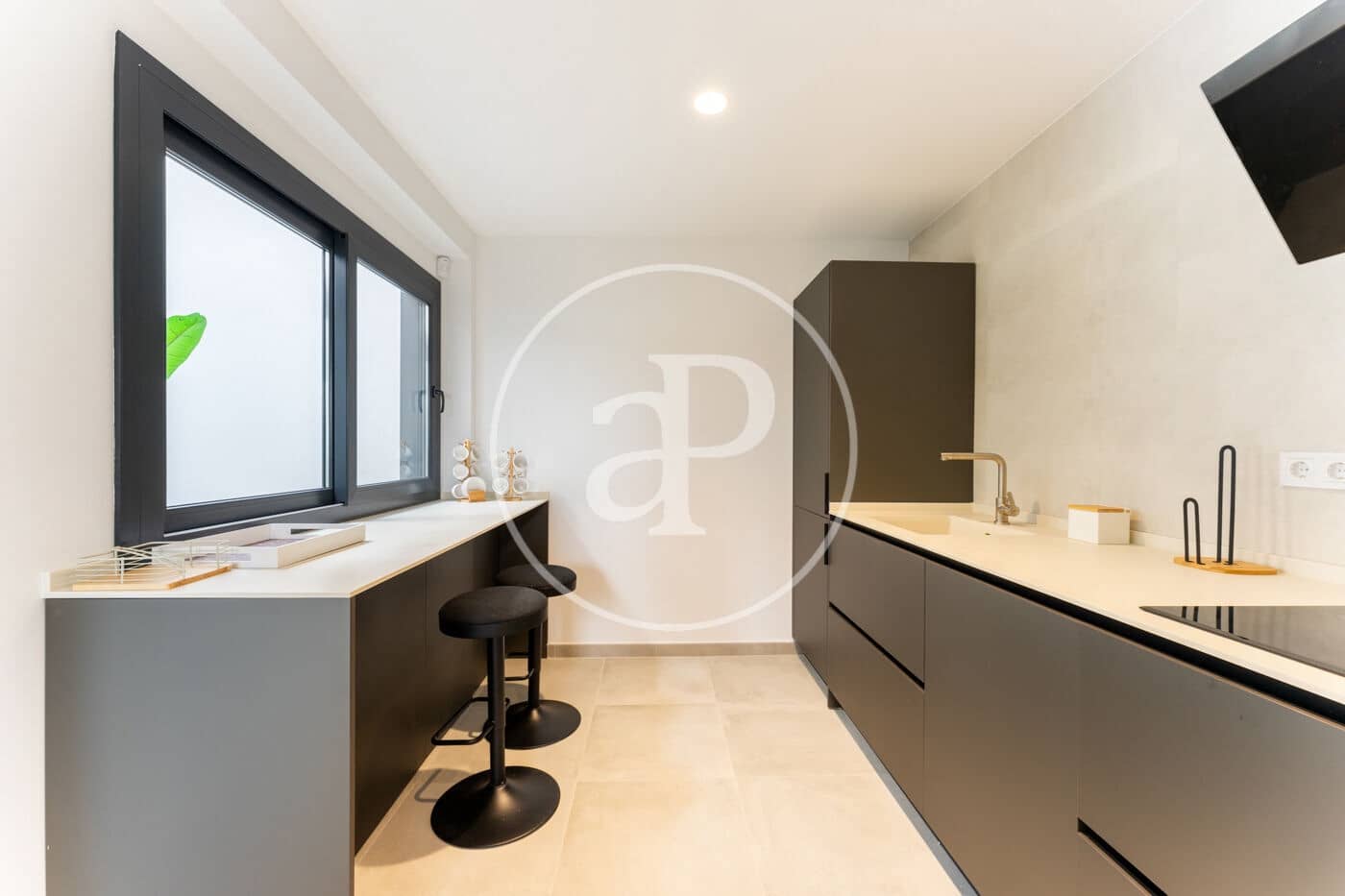 Villa/Maison de 3 chambres à louer à Calas de Mallorca - 3 500 € (Ref: 8825076)