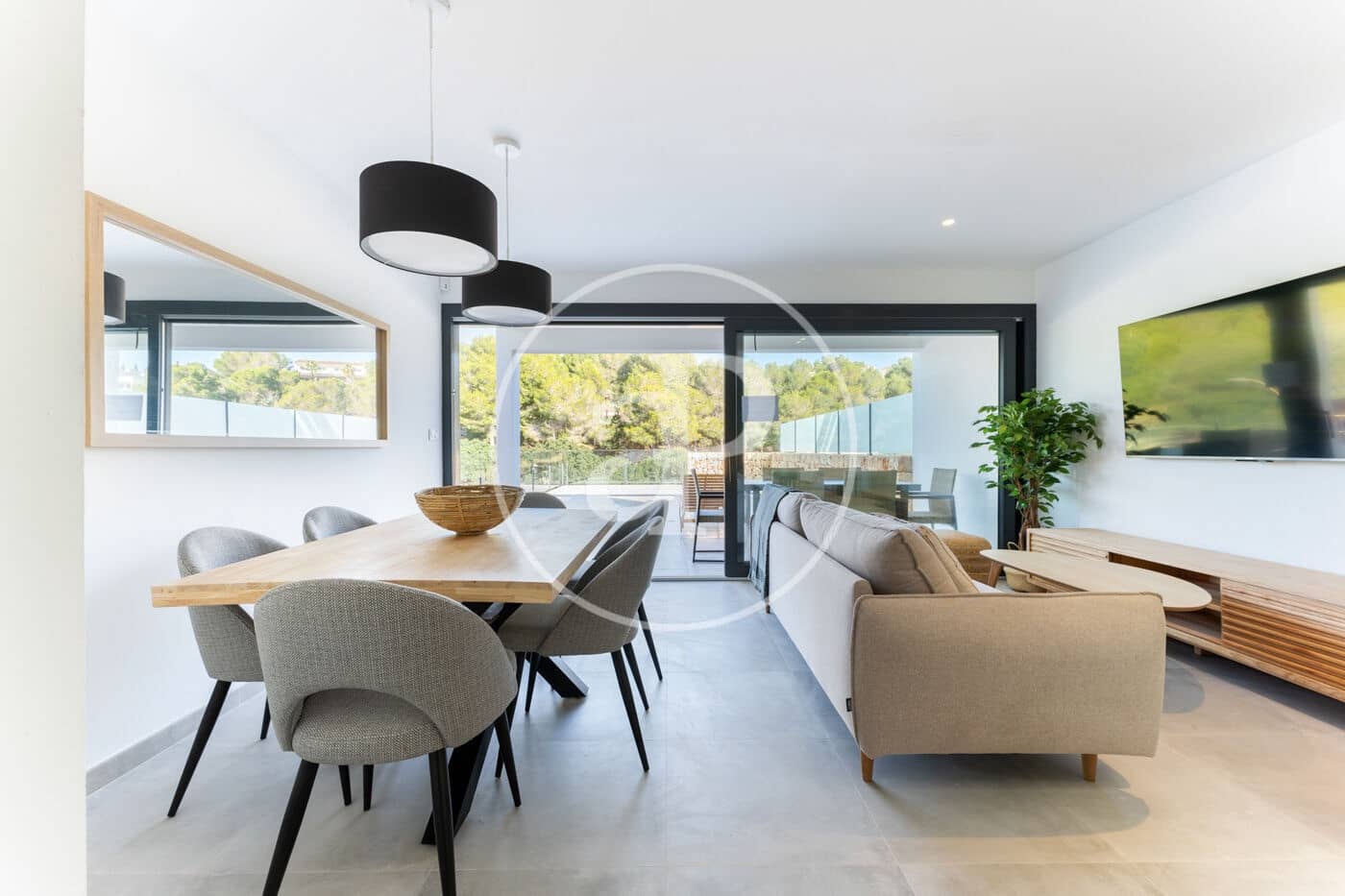 Villa/Maison de 3 chambres à louer à Calas de Mallorca - 3 500 € (Ref: 8825076)