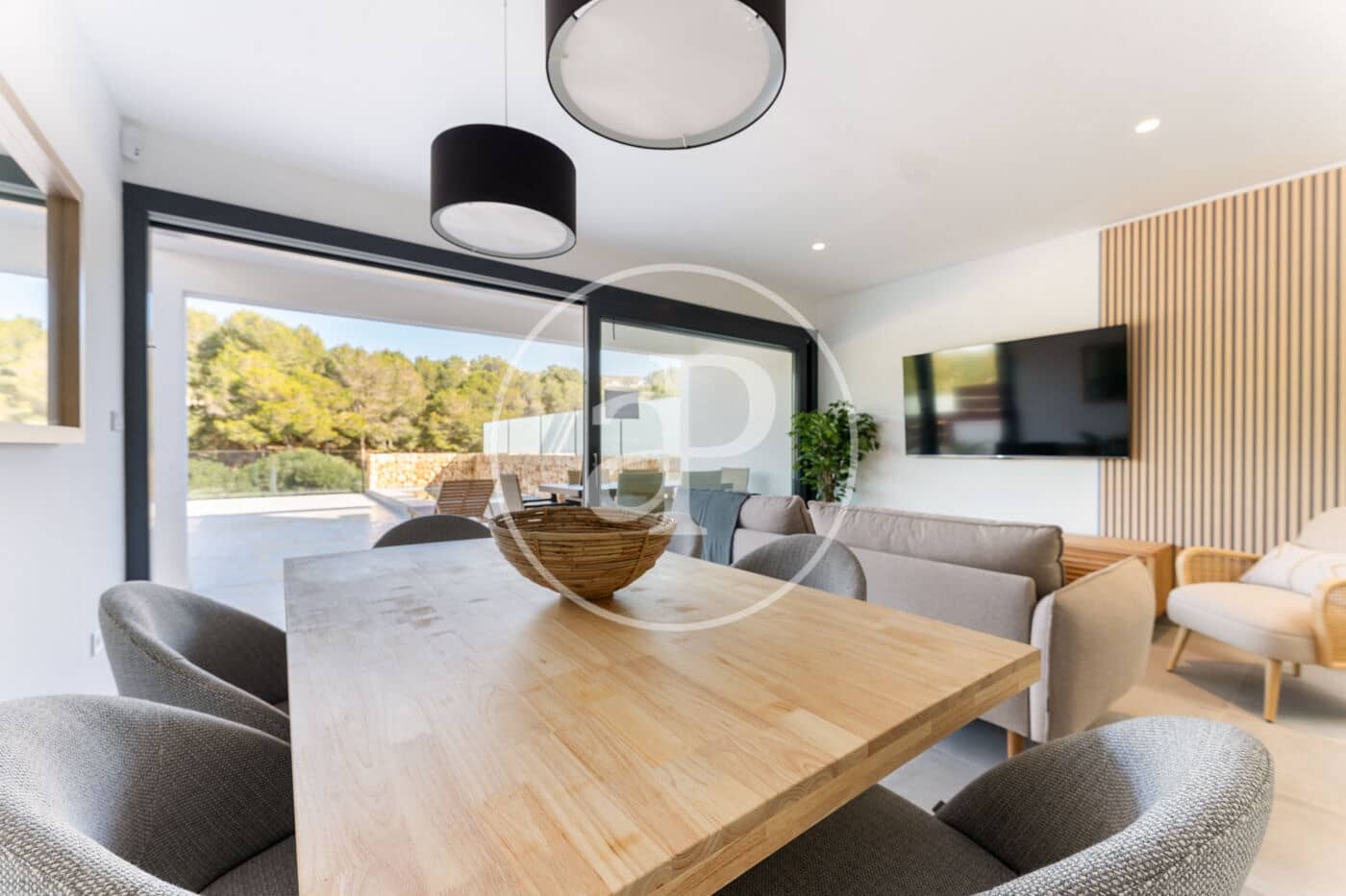 Villa/Maison de 3 chambres à louer à Calas de Mallorca - 3 500 € (Ref: 8825076)