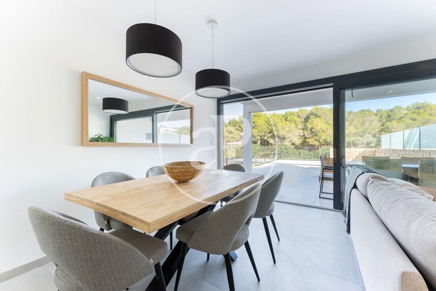 Villa/Maison de 3 chambres à louer à Calas de Mallorca - 3 500 € (Ref: 8825076)