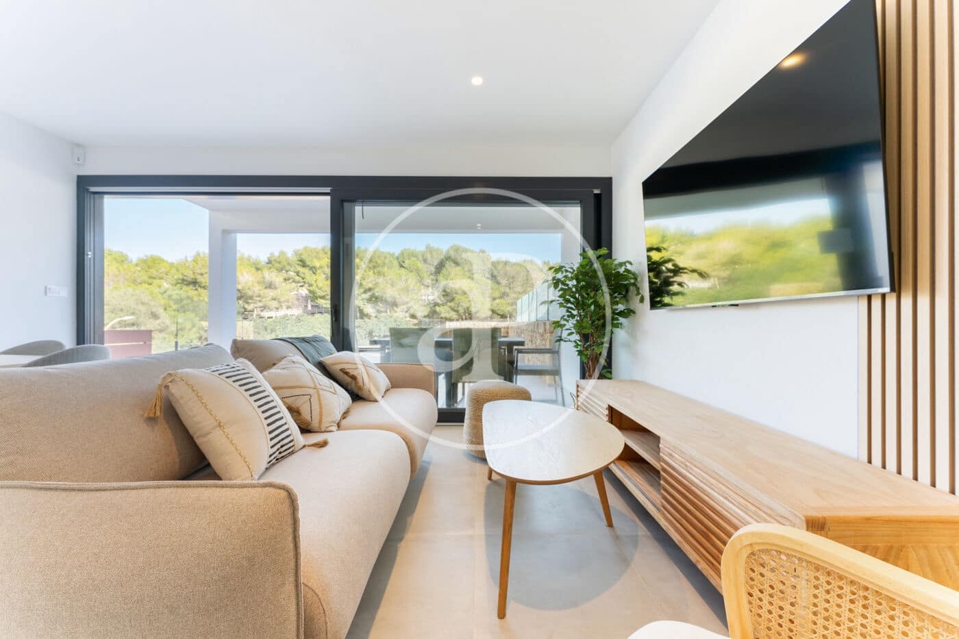 Villa/Maison de 3 chambres à louer à Calas de Mallorca - 3 500 € (Ref: 8825076)