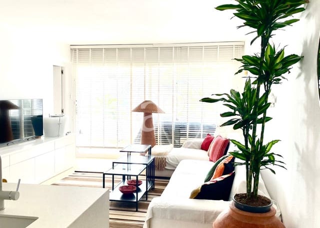 2 bedroom Apartment for rent in Puerto de Andratx, Andratx with pool - € 2,200 (Ref: 8825077)