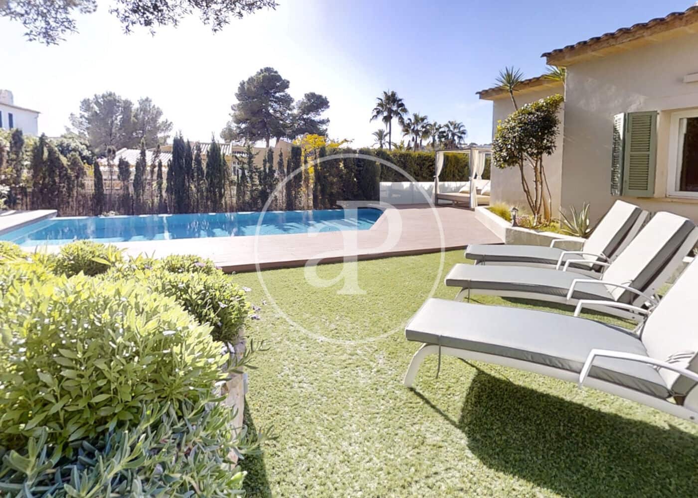 4 bedroom Villa for sale in Santa Ponsa with pool - € 2,800,000 (Ref: 8862712)