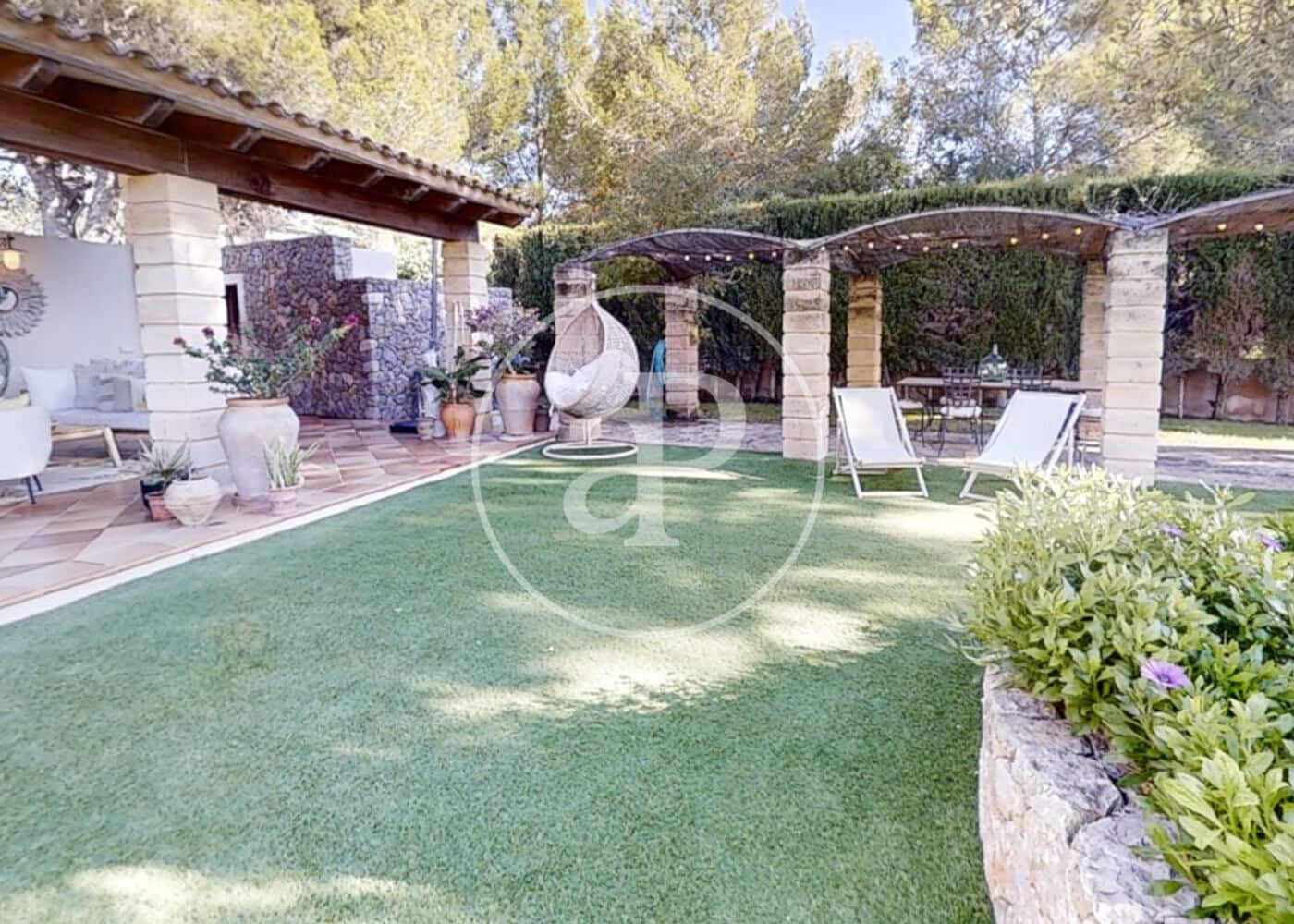 4 bedroom Villa for sale in Santa Ponsa with pool - € 2,800,000 (Ref: 8862712)