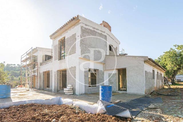 Villa te koop in Selva met zwembad - € 5.500.000 (Ref: 8868140)