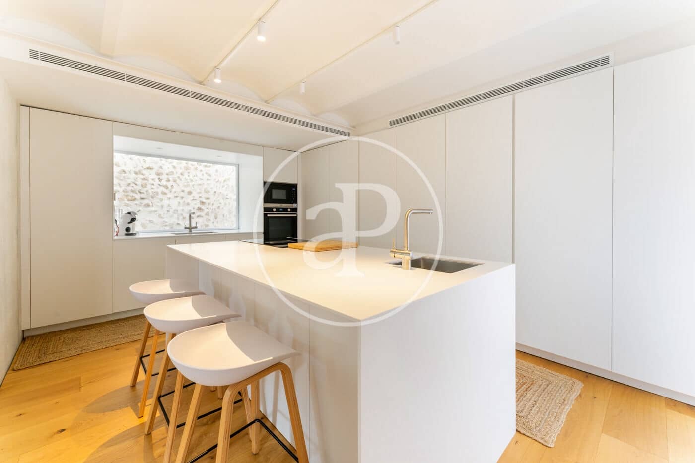 3 bedroom Apartment for rent in Porreres - € 2,600 (Ref: 8881911)