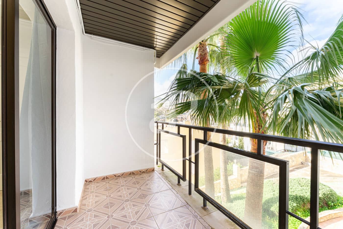 Appartement de 1 chambre à louer à Cala Mayor - 1 800 € (Ref: 8896829)