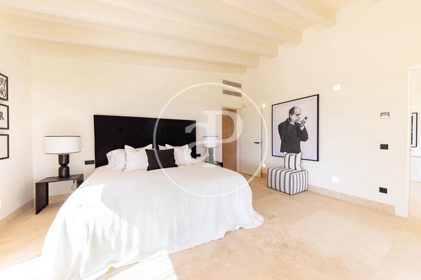 1 chambre Villa/Maison à vendre à Pina avec piscine - 17 500 000 € (Ref: 8915589)