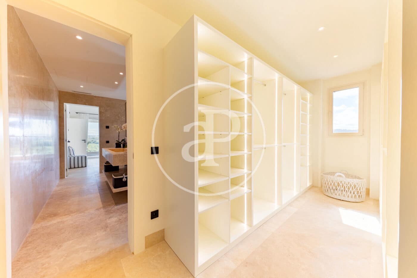 1 chambre Villa/Maison à vendre à Pina avec piscine - 17 500 000 € (Ref: 8915589)