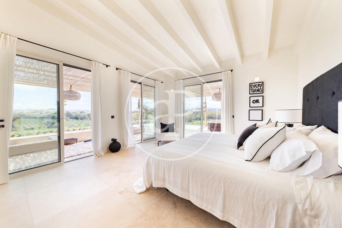 1 chambre Villa/Maison à vendre à Pina avec piscine - 17 500 000 € (Ref: 8915589)