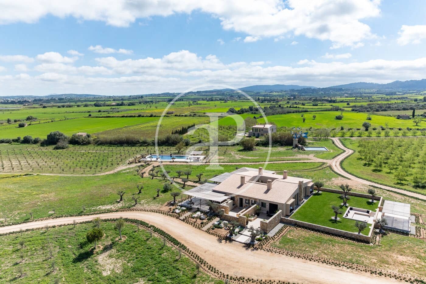 1 chambre Villa/Maison à vendre à Pina avec piscine - 17 500 000 € (Ref: 8915589)