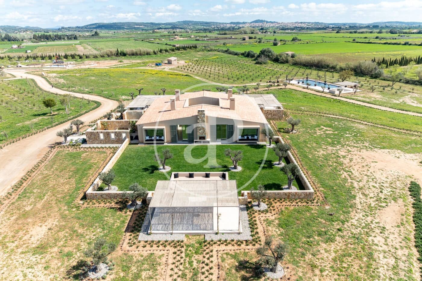 1 chambre Villa/Maison à vendre à Pina avec piscine - 17 500 000 € (Ref: 8915589)