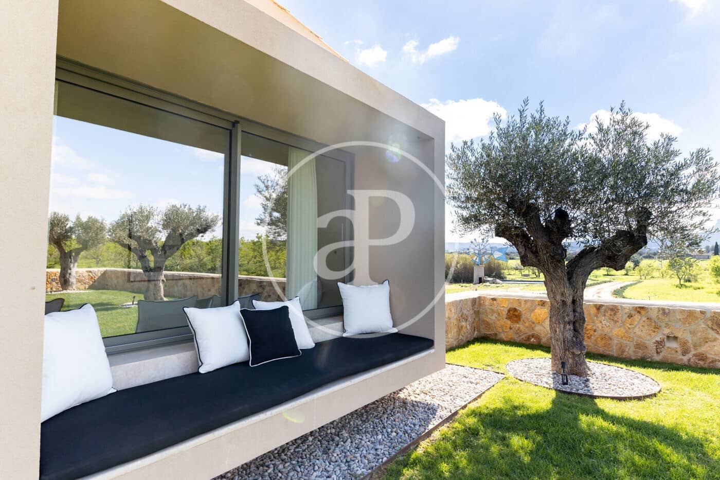 1 chambre Villa/Maison à vendre à Pina avec piscine - 17 500 000 € (Ref: 8915589)