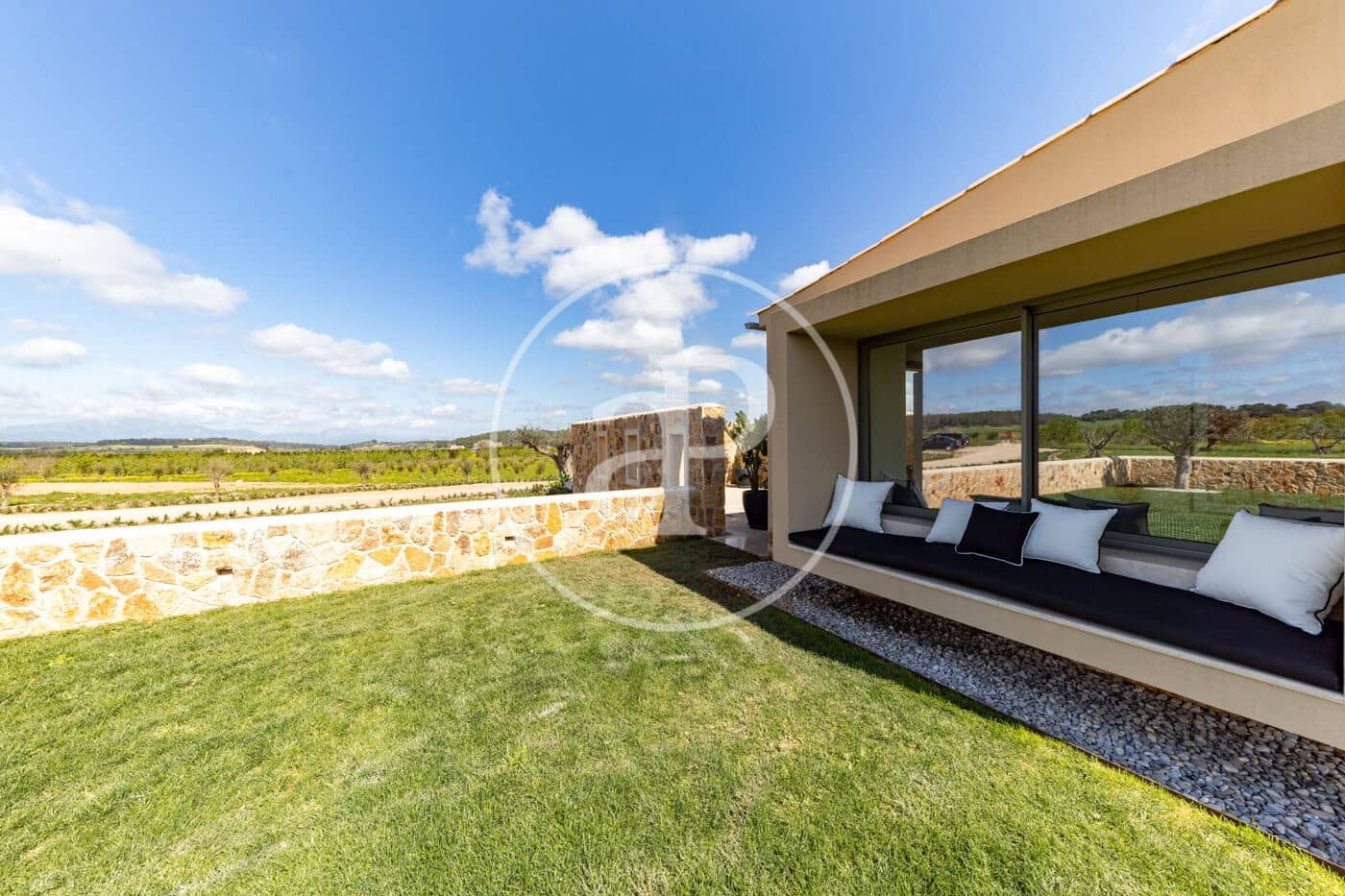 1 chambre Villa/Maison à vendre à Pina avec piscine - 17 500 000 € (Ref: 8915589)