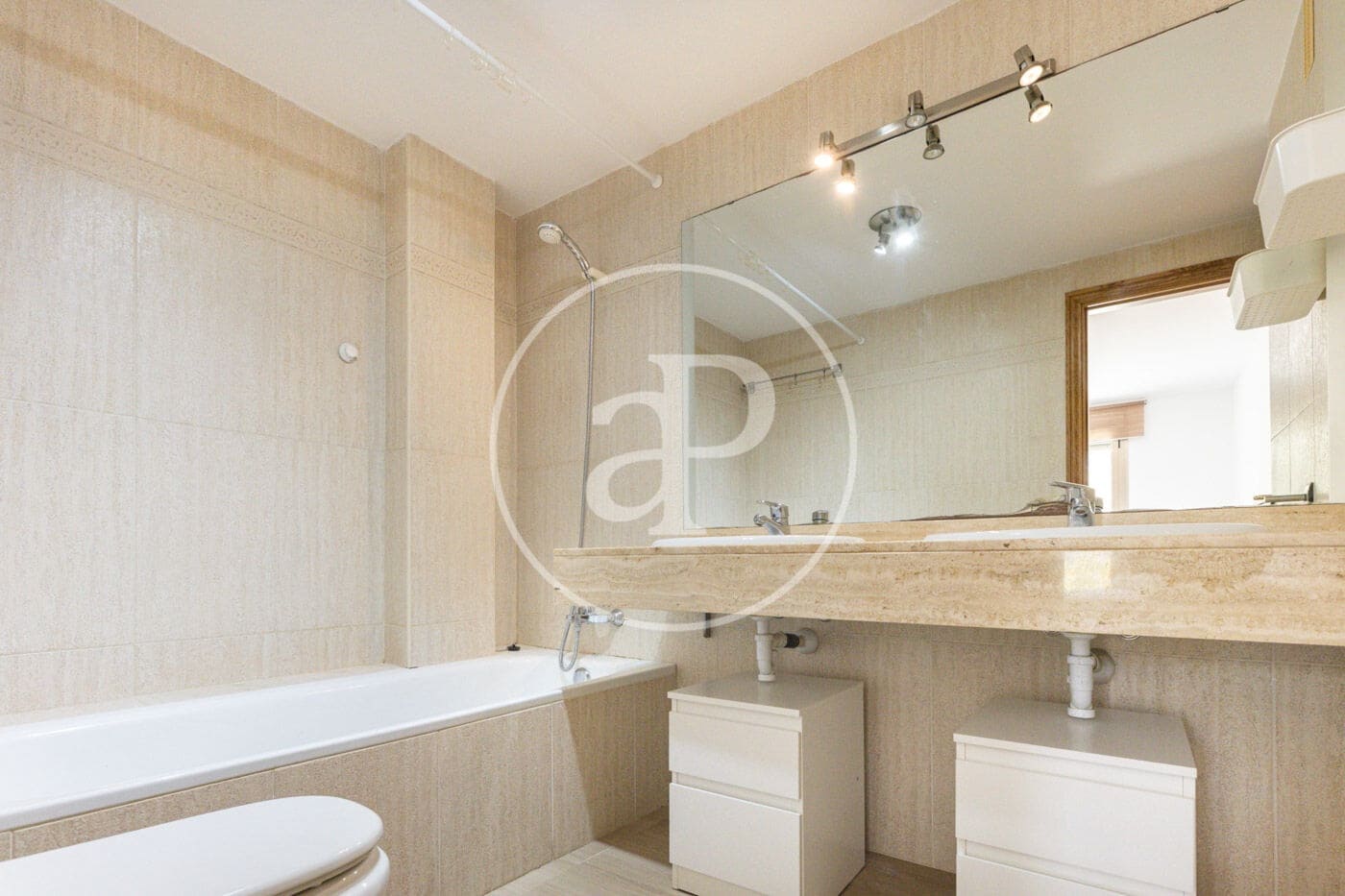 3 Zimmer Apartment zu vermieten in Palma de Mallorca mit Pool - 2.400 € (Ref: 8918281)