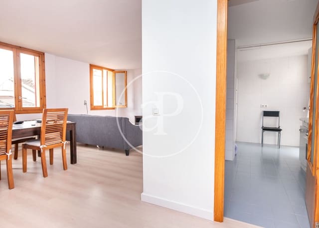 2 bedroom Apartment for rent in El Sindicat, Palma de Mallorca - € 1,800 (Ref: 8932443)