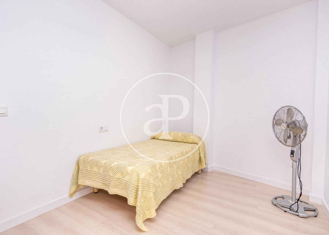 Apartamento de 2 habitaciones en Palma de Mallorca en alquiler - 1.800 € (Ref: 8932443)