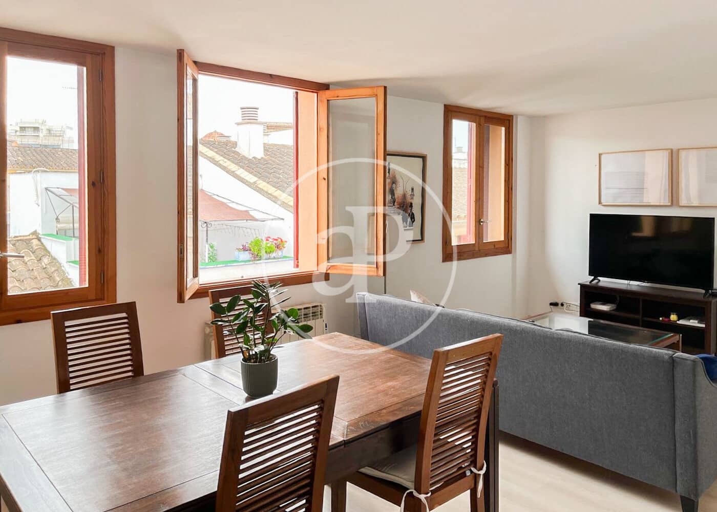 Apartamento de 2 habitaciones en Palma de Mallorca en alquiler - 1.800 € (Ref: 8932443)