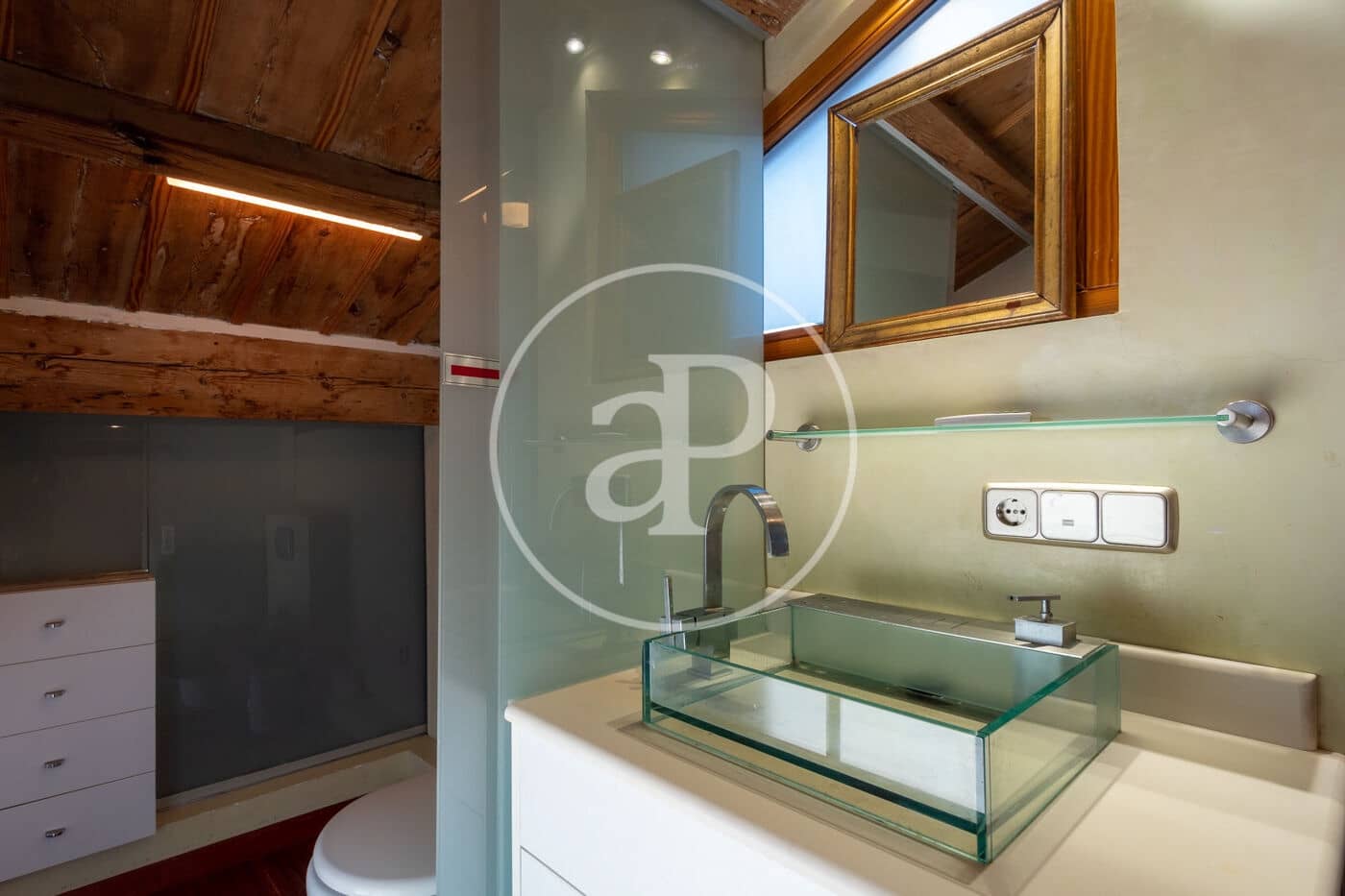 2 slaapkamer Appartement te huur in Palma de Mallorca - € 1.650 (Ref: 8999837)