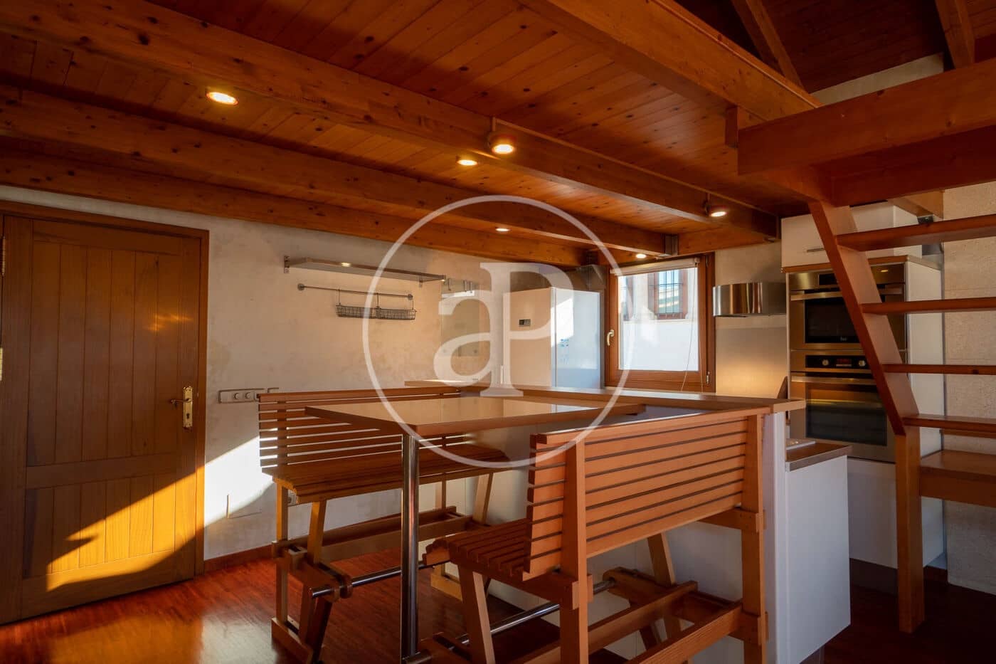 2 slaapkamer Appartement te huur in Palma de Mallorca - € 1.650 (Ref: 8999837)